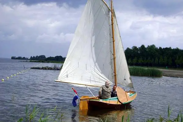 traditionele massief hout-epoxy boot